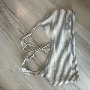 Lululemon size 4 stripped sports bra
